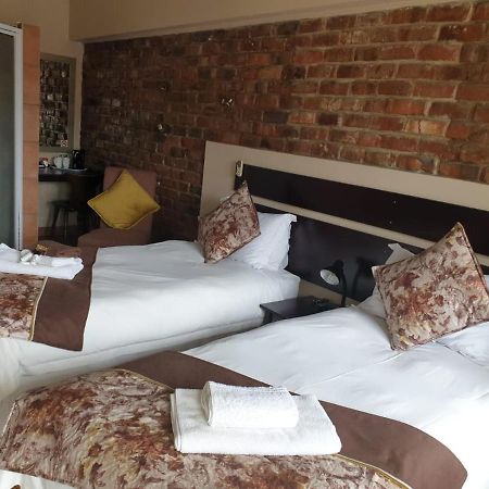 Tsessebe Guesthouse Bloemfontein Ngoại thất bức ảnh