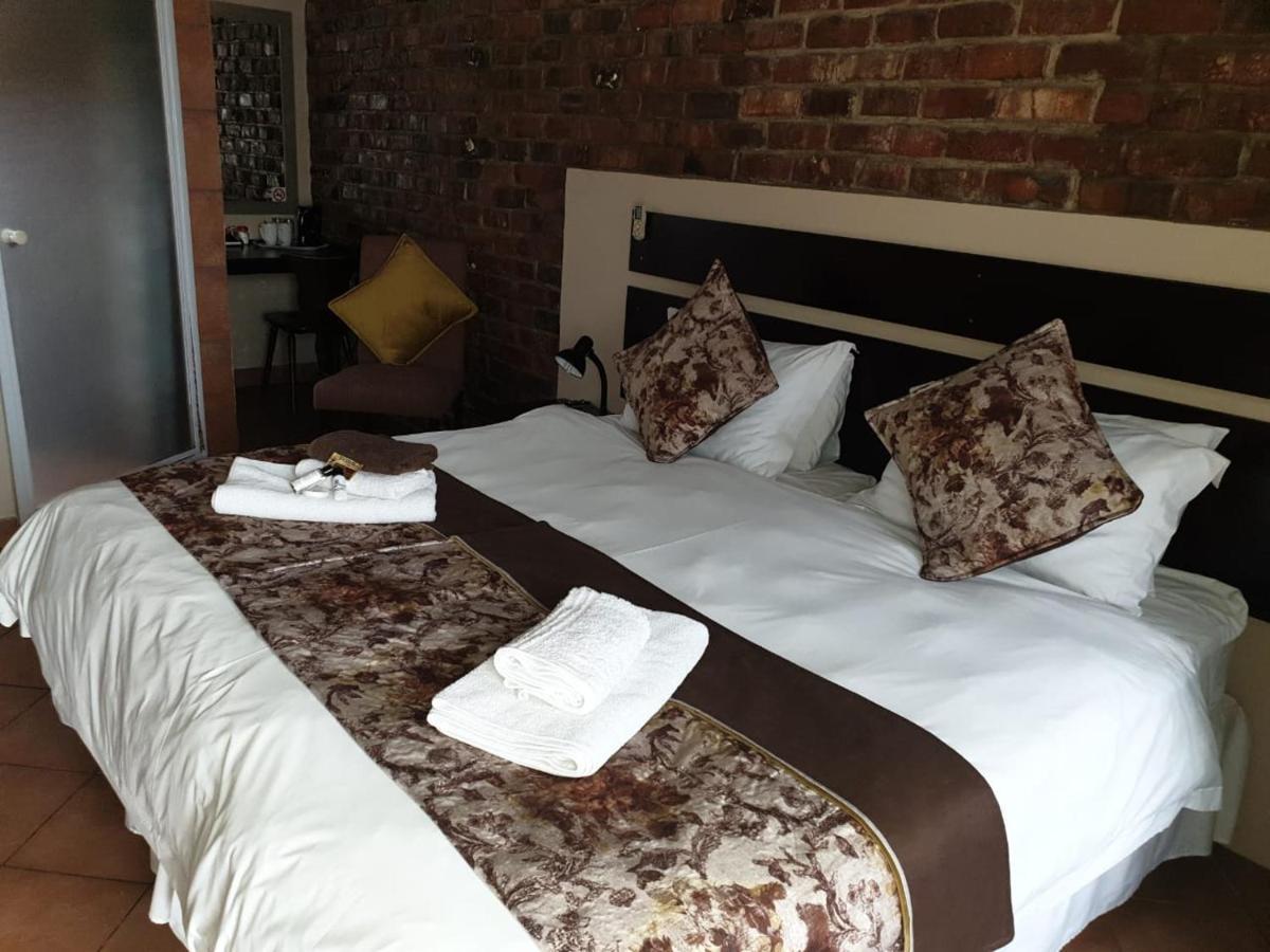 Tsessebe Guesthouse Bloemfontein Ngoại thất bức ảnh