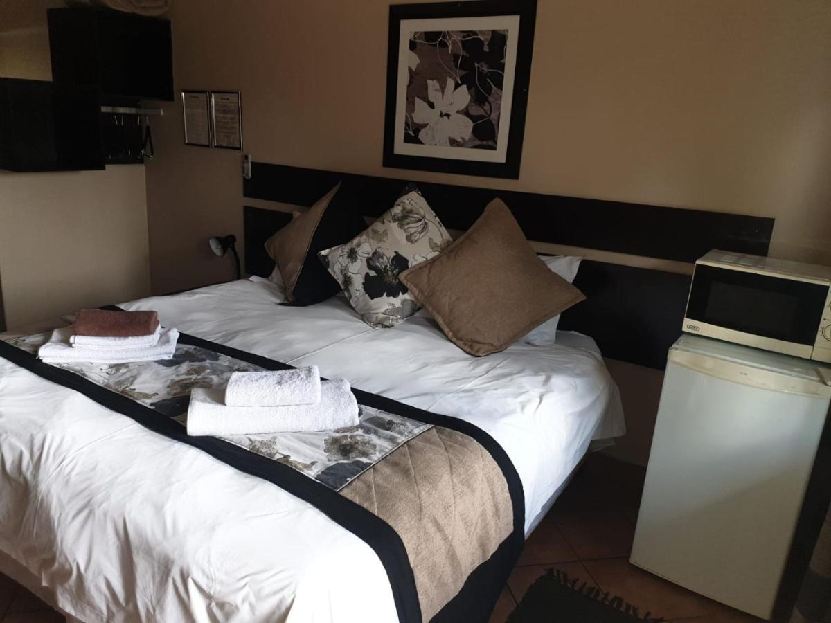 Tsessebe Guesthouse Bloemfontein Ngoại thất bức ảnh