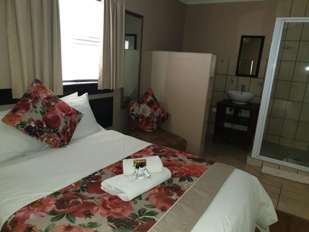 Tsessebe Guesthouse Bloemfontein Ngoại thất bức ảnh