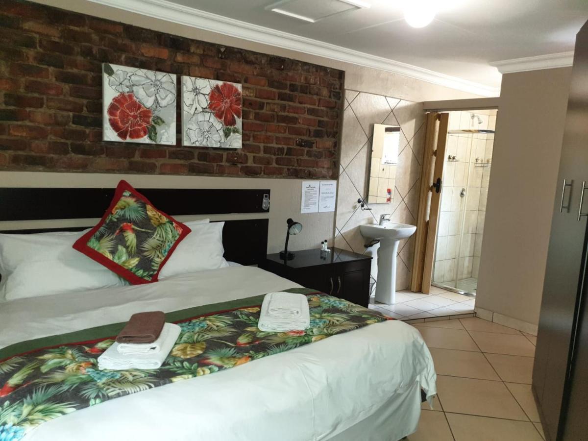 Tsessebe Guesthouse Bloemfontein Ngoại thất bức ảnh
