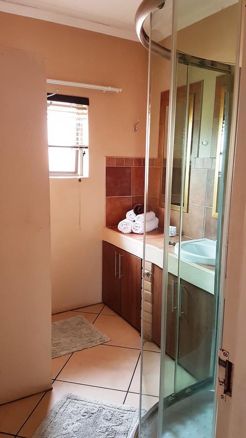 Tsessebe Guesthouse Bloemfontein Ngoại thất bức ảnh