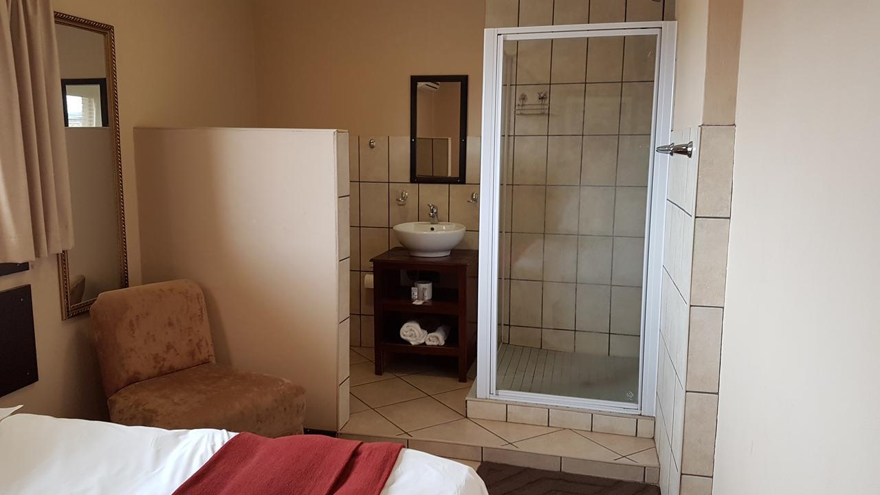 Tsessebe Guesthouse Bloemfontein Ngoại thất bức ảnh