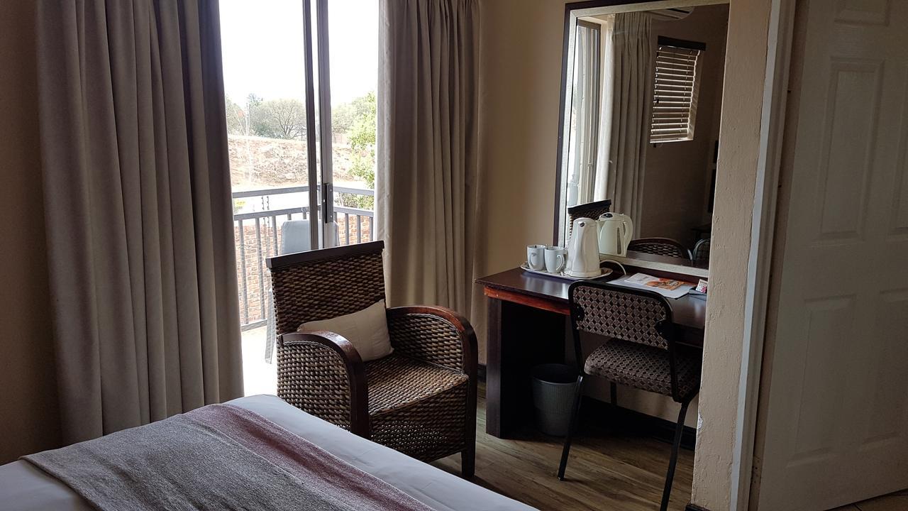 Tsessebe Guesthouse Bloemfontein Ngoại thất bức ảnh